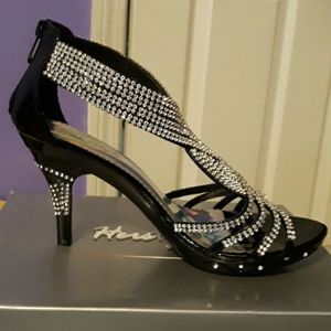 Shoe